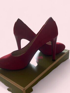 Autograph Collection Women's Red Heels